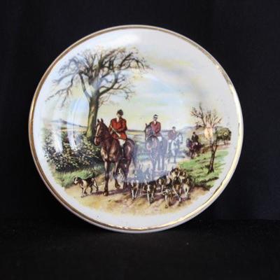 Fox Hunt Scene Decorative Plate
