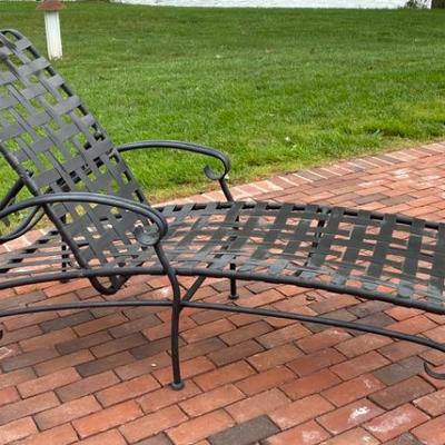 Lot # 145 Woodard Ramsgate Metal Lounge Chair