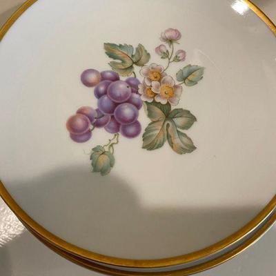 Six Dessert Plates - Grapes/gold trim