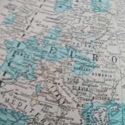 Crams world  globe