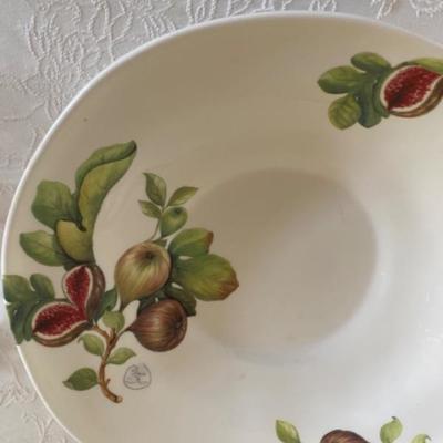 Lot # 123 Set of Italian Fig Bowl and Platter 