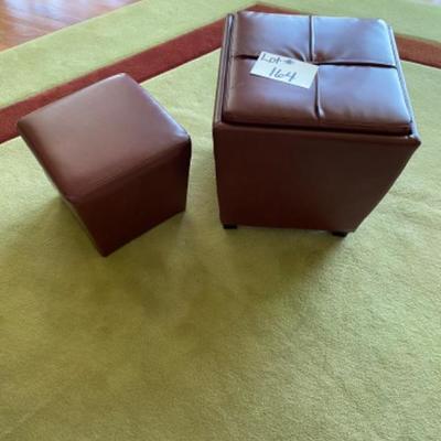 Lot # 164 Pair of Ottomans 
