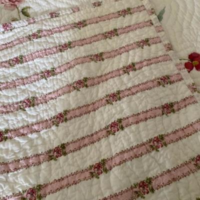 Lot # 215 Full/Queen Size Bedding by Linen Source 