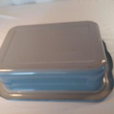 VINTAGE ENAMELWARE PAN 