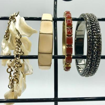 Vintage costume jewelry Auction lot, 4 bracelets,