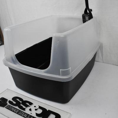 Kitty Litter Box with Scoop. No packaging - New