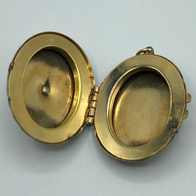 Vintage pill box / pendant, gold tone with multicolored rhinestones 