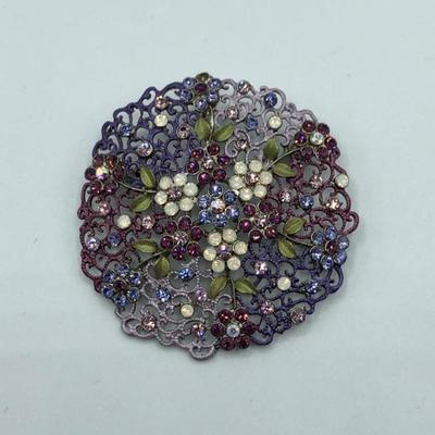 Brooch pin, round wth purple sparkly stones