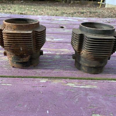 Assorted Vintage Corvair Auto Parts Cylinder Head 723+83 54