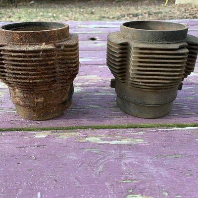 Assorted Vintage Corvair Auto Parts Cylinder Head 723+83 54