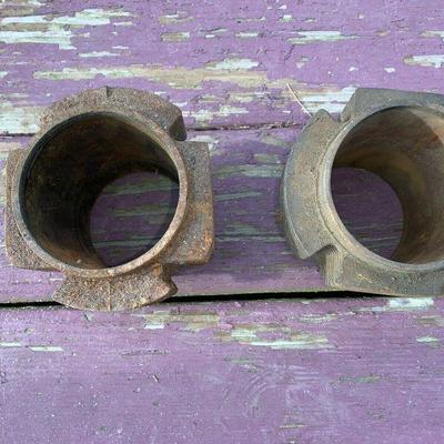 Assorted Vintage Corvair Auto Parts Cylinder Head 723+83 54