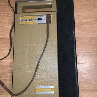 VINTAGE BURGESS SAFARI LITE 110V FLUORESCENT LANTERN - WORKING
