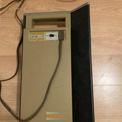VINTAGE BURGESS SAFARI LITE 110V FLUORESCENT LANTERN - WORKING