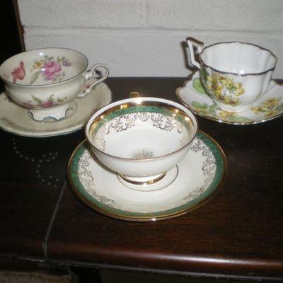 3 Vintage Tea Cups & Saucers