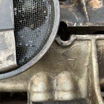 Vintage Corvair Engine Block L2 Pistons TIIIIIRA