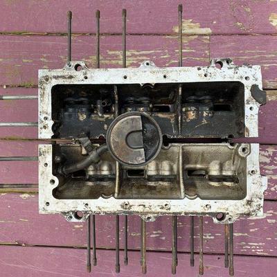 Vintage Corvair Engine Block L2 Pistons TIIIIIRA