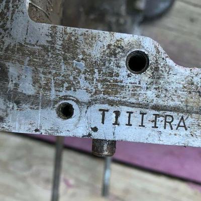 Vintage Corvair Engine Block L2 Pistons TIIIIIRA