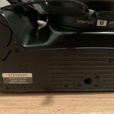 Minolta Maxxum 300si Camera With Case And Manual