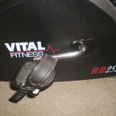 VitalFitness RB251 Exercise Bike