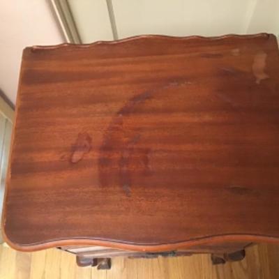 B3-108 Antique Stewart Warner radio nightstand