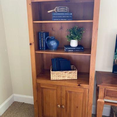 Oak Cabinet-Hutch