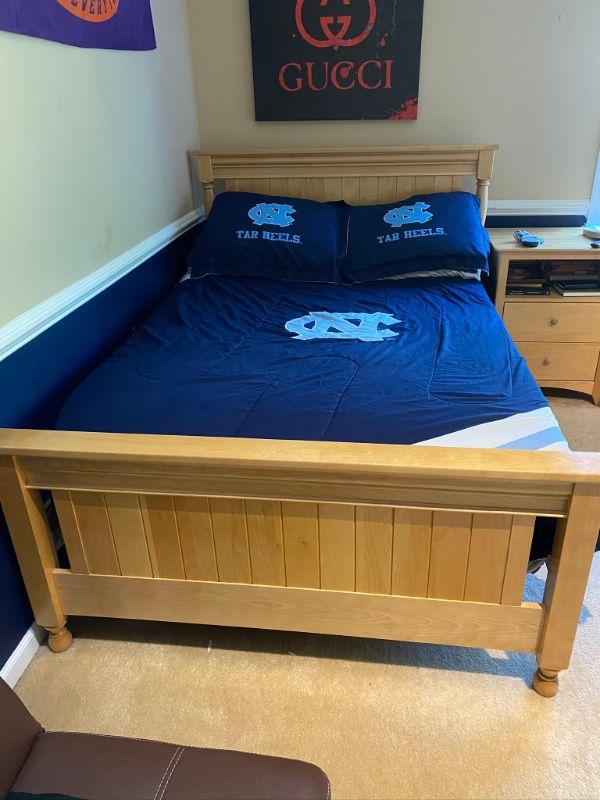 Full Size Bed