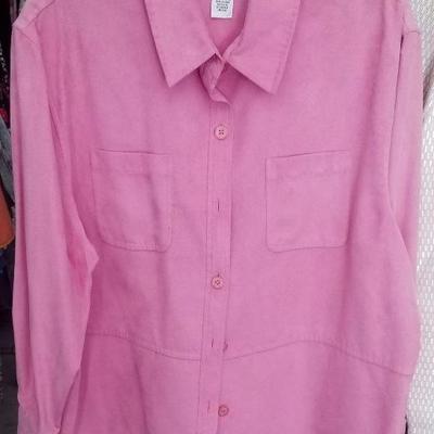  Draper and Damon Petites Suede pink  Shirt - size PXL