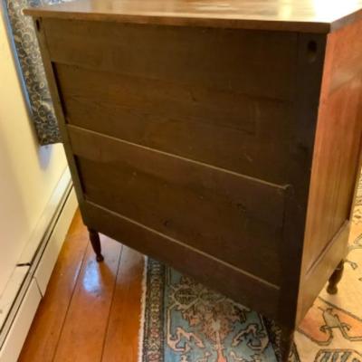 ANTIQUE COUNTRY PINE CHEST 