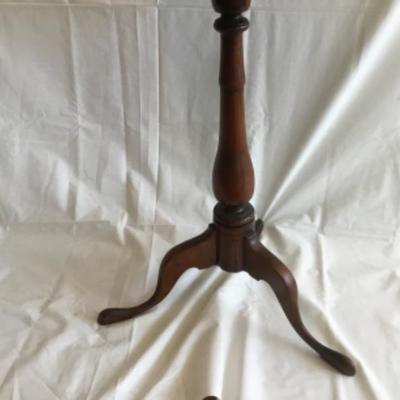 EARLY ANTIQUE CHERRY SNAKE FOOT STAND