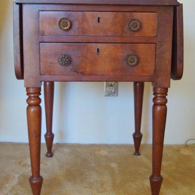 L103 - Wooden End Table with Double Drop Leaf 