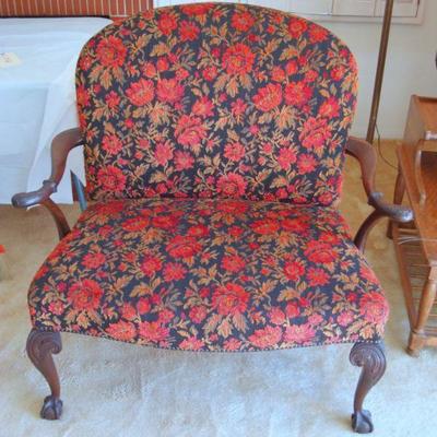 L106 - Double Wide Claw Foot Arm Chair with Bold Floral Print 