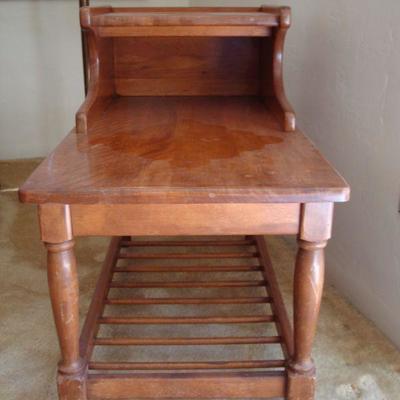 L109 - Vintage 2 Tier End Table 
