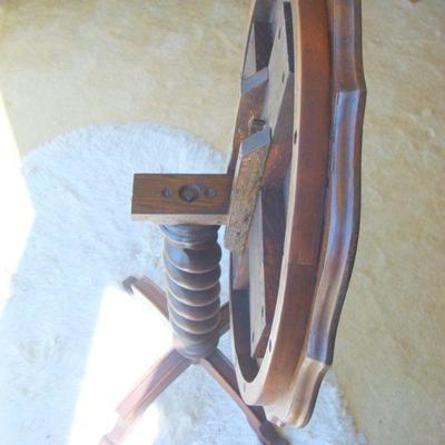 L110 - Antique Occasional Table with Spiral Leg 