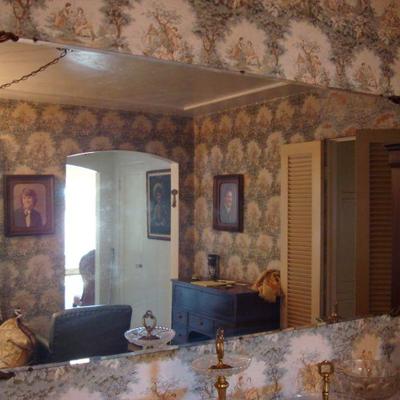 D107 - Large Entry Way Mirror with Ornate Corner Pieces
