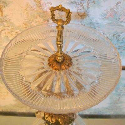 D111 - Single Tier Compote with Goldtone Features