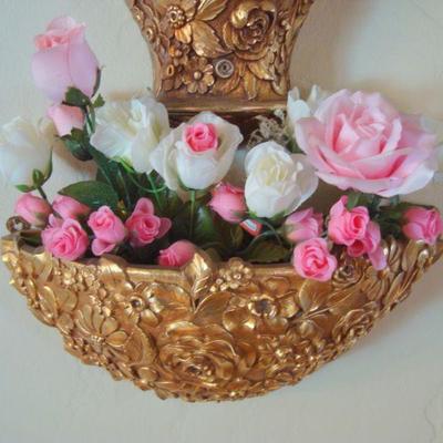 D119 - Bronze Colored Wall Hanging Flower Pot 