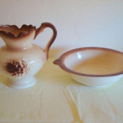 bd1 L102 - Miniature Bed Side Wash Basin with Pitcher