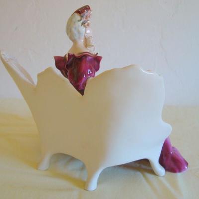 bd1 L105 - Florence Woman on Seat Ceramic Figure 