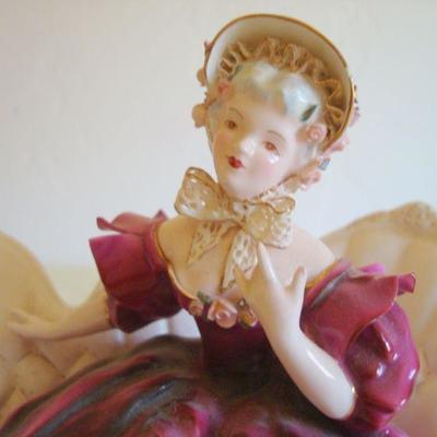bd1 L105 - Florence Woman on Seat Ceramic Figure 