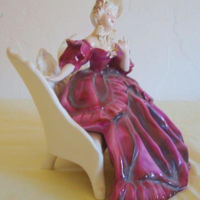 bd1 L105 - Florence Woman on Seat Ceramic Figure 