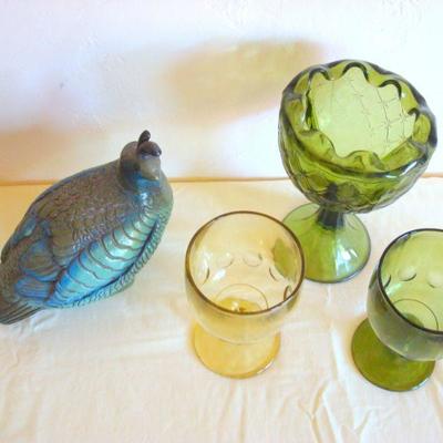 bd1 L110 - Mid century Glass Lot + Bird sculpture 