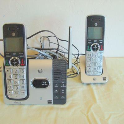 bd1 L114 - Pair of AT&T Cordless Phones