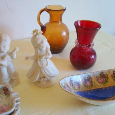 bd1 L121 - Oddball Lot of Glass and Ceramic items