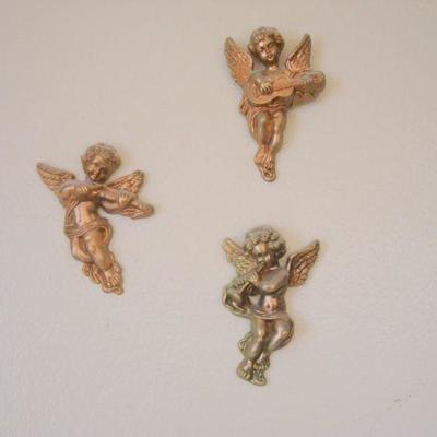 bd1 L127 - Trio of Small Metal Cherubs Playing Music