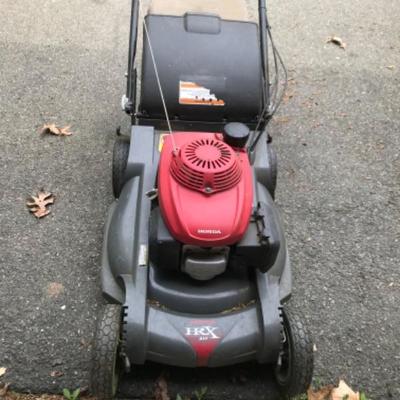 USED HONDA SELF PROPELLED HRX 217 MOWER W/ GRASS BAG21â€