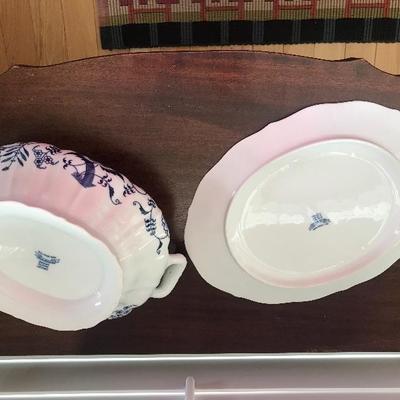 Blue Danube Tureen w/underplate - NO LID