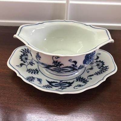 Blue Danube One Piece Gravy Boat