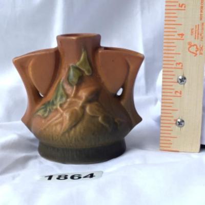 455-4 vintage Roseville pottery flower frog Lot 1864 