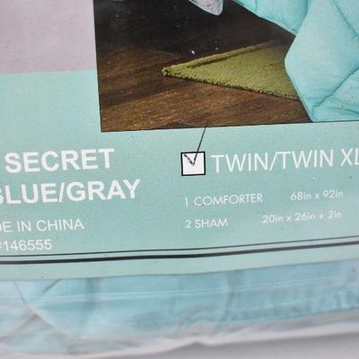 Reversible Lightweight Down Alternative Twin Comforter Set, Blue Quilted - New