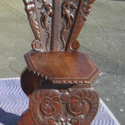 18th Century Italian Walnut Sgabello Hall Chair